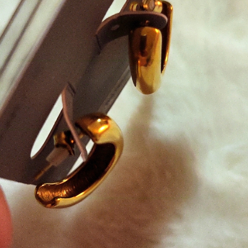 Waterproof earrings - Picture 4 of 5